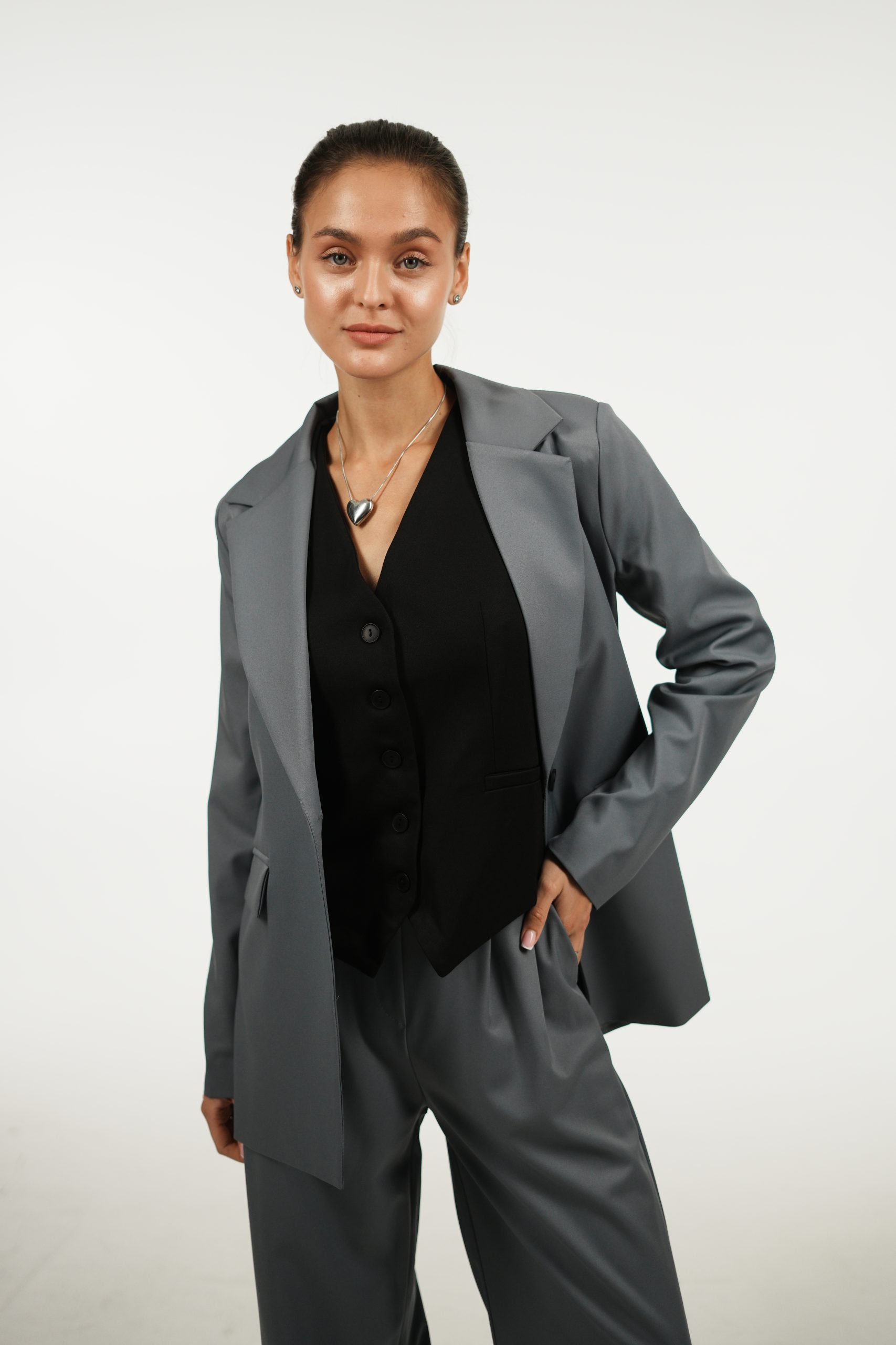 Жилет черный TUO MONDO