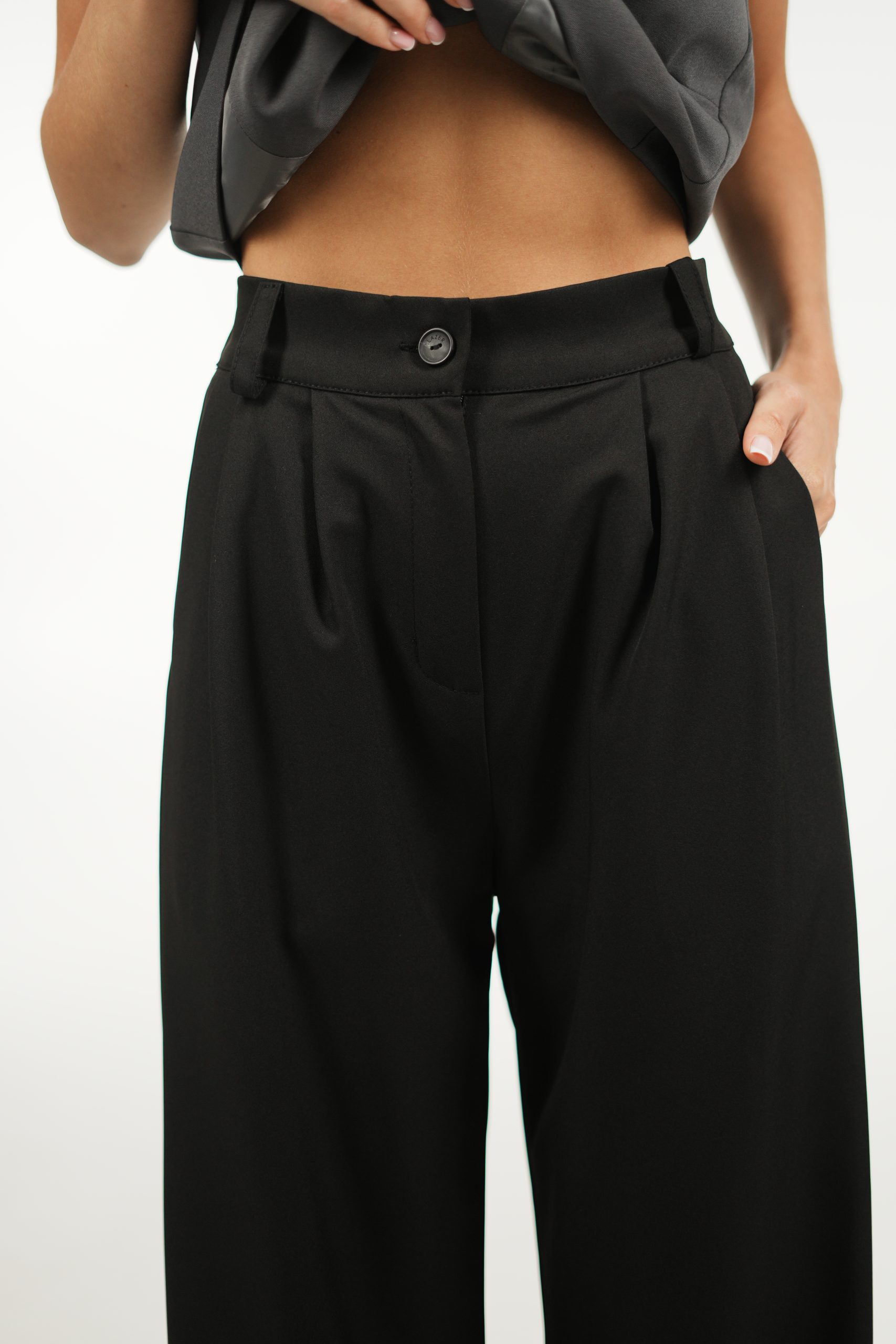 Брюки TUO MONDO черные