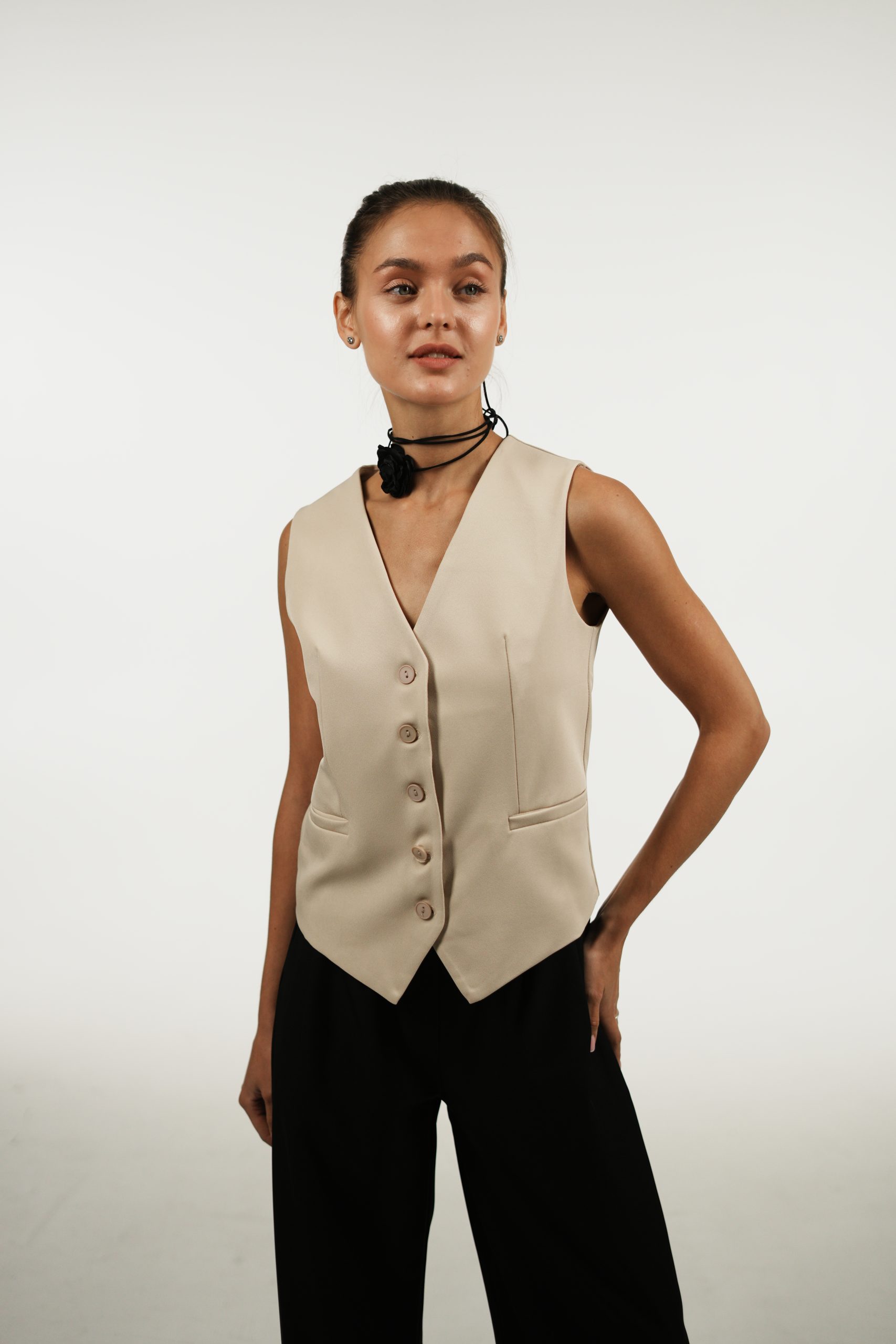 Жилет бежевый TUO MONDO