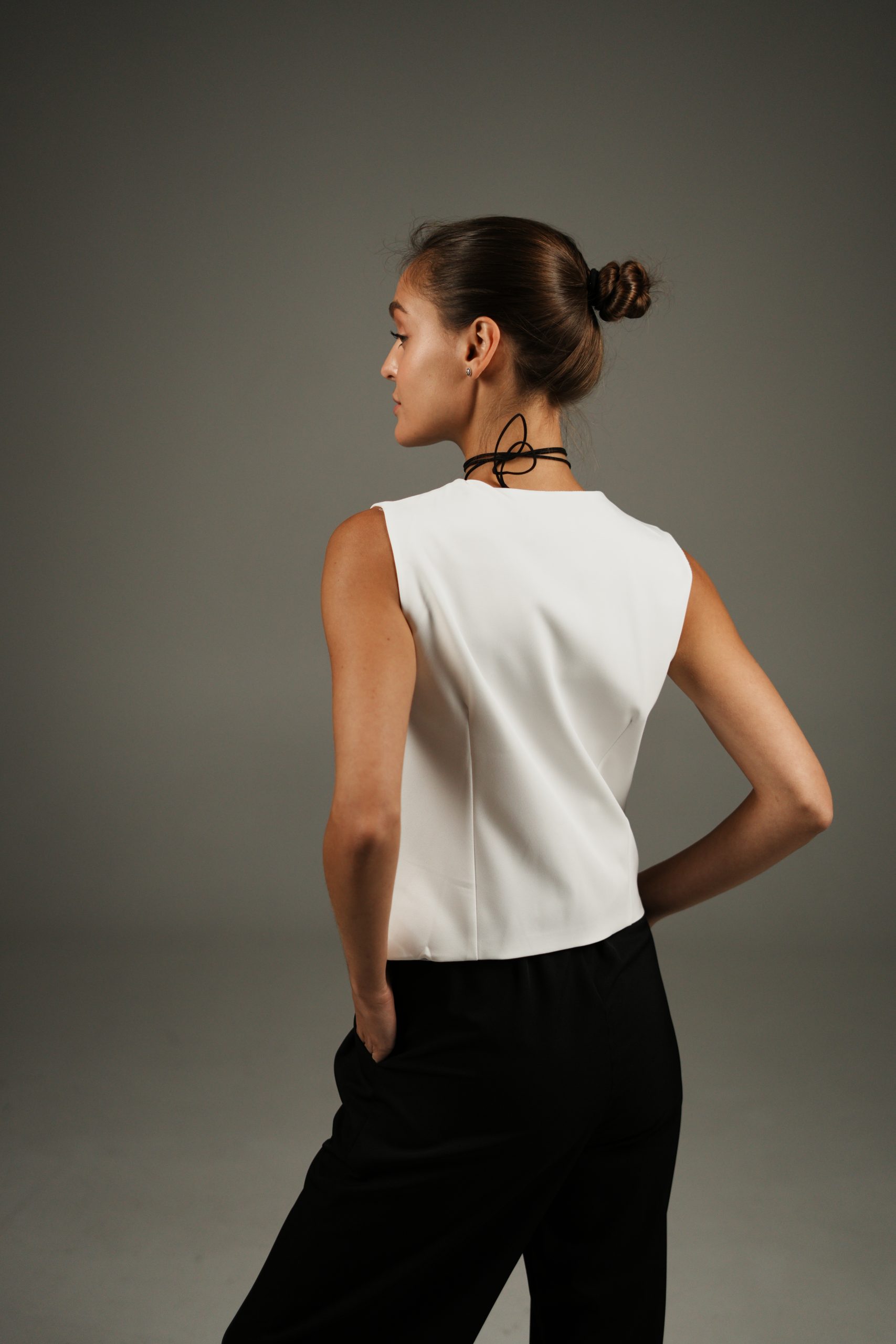 Жилет белый TUO MONDO