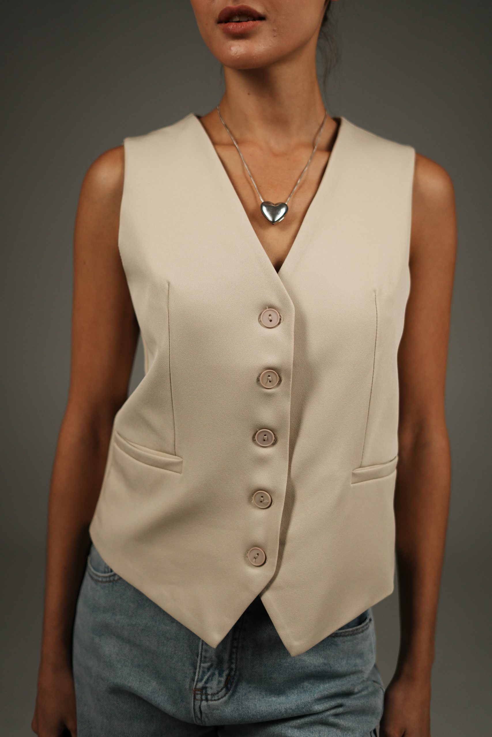 Жилет бежевый TUO MONDO