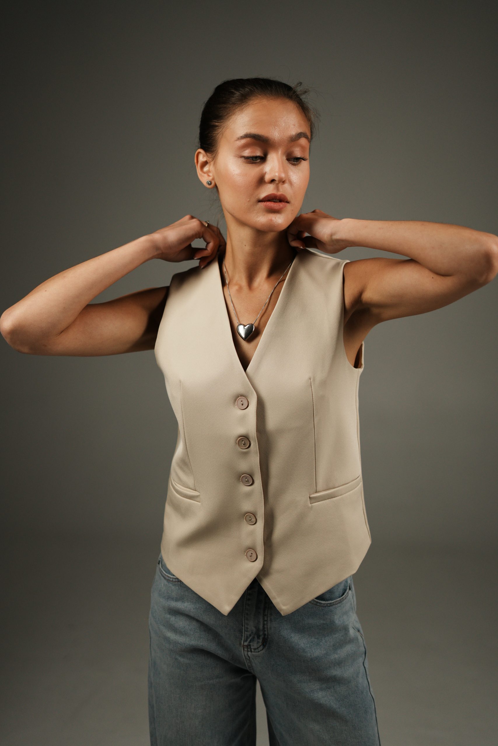 Жилет бежевый TUO MONDO