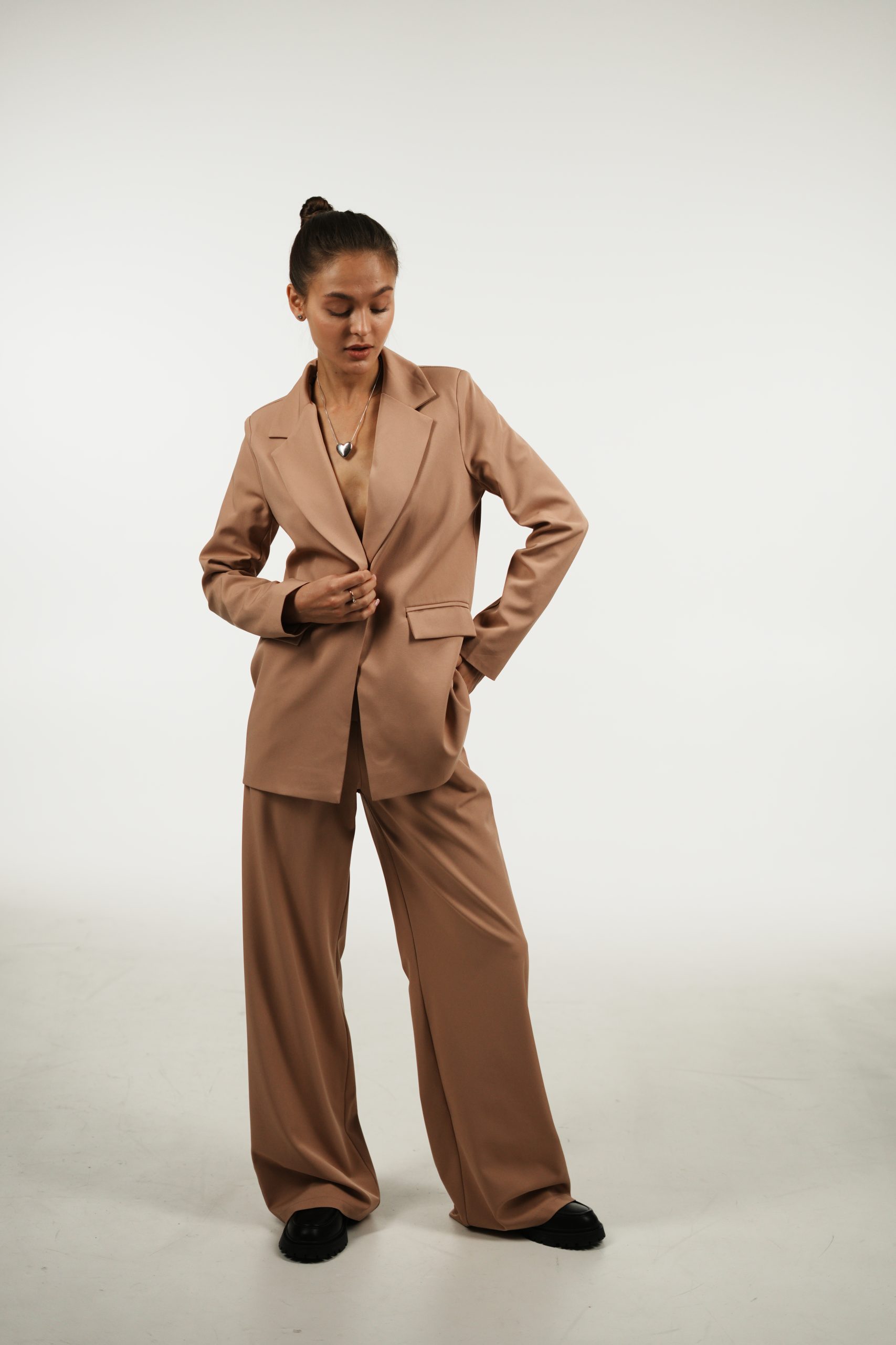 Брюки TUO MONDO бежевые