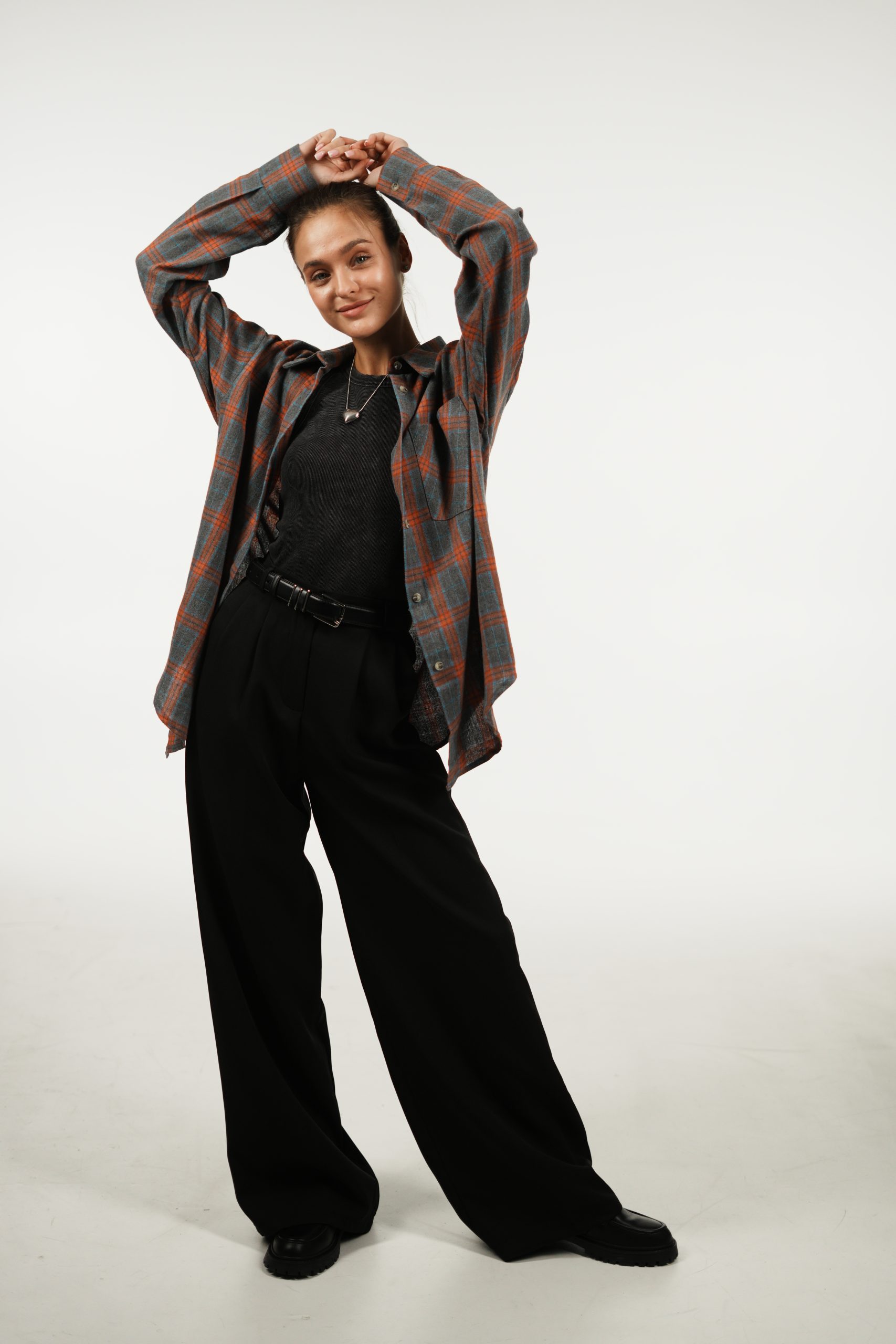 Брюки TUO MONDO широкие черные