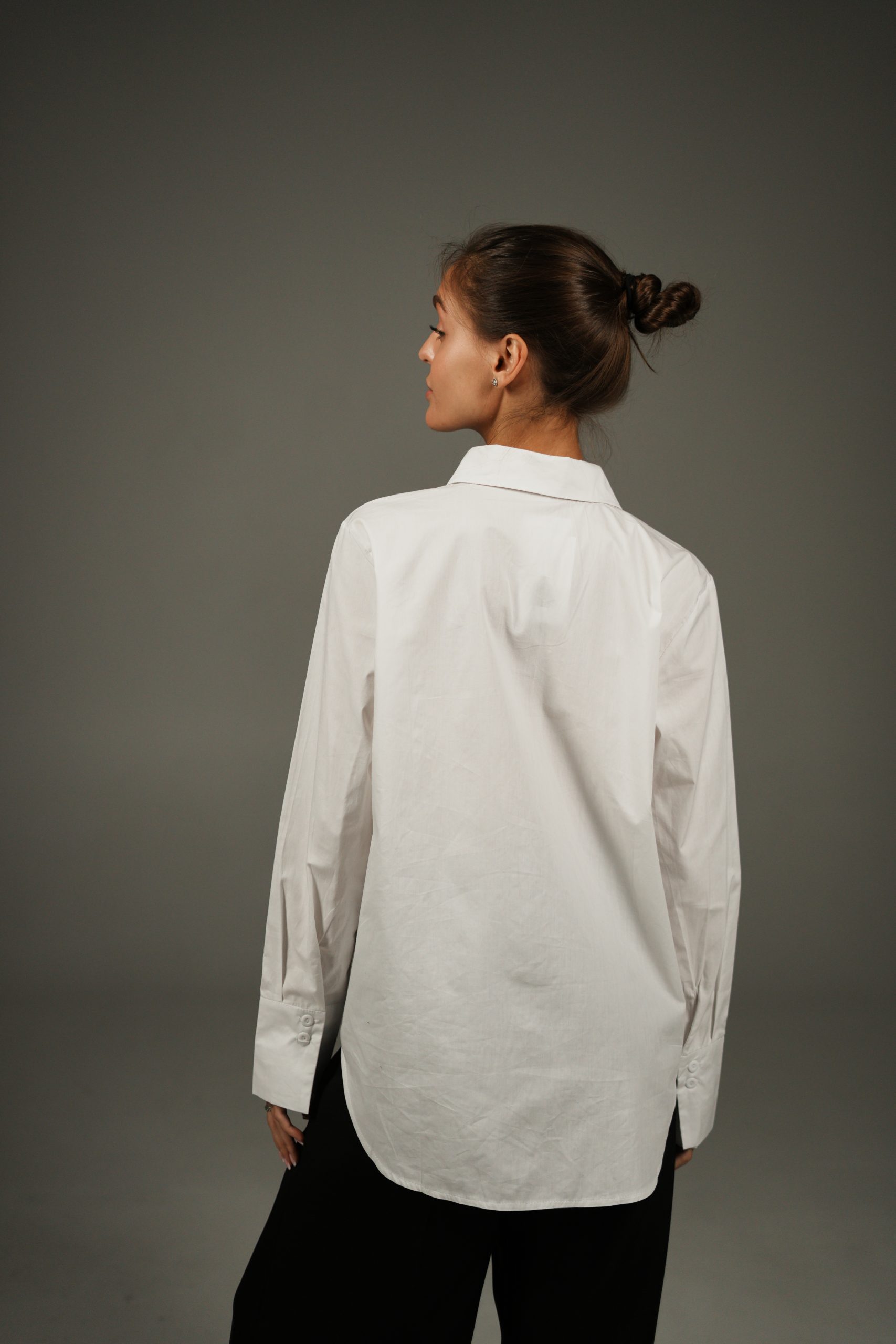 Рубашка хлопковая однотонная белая