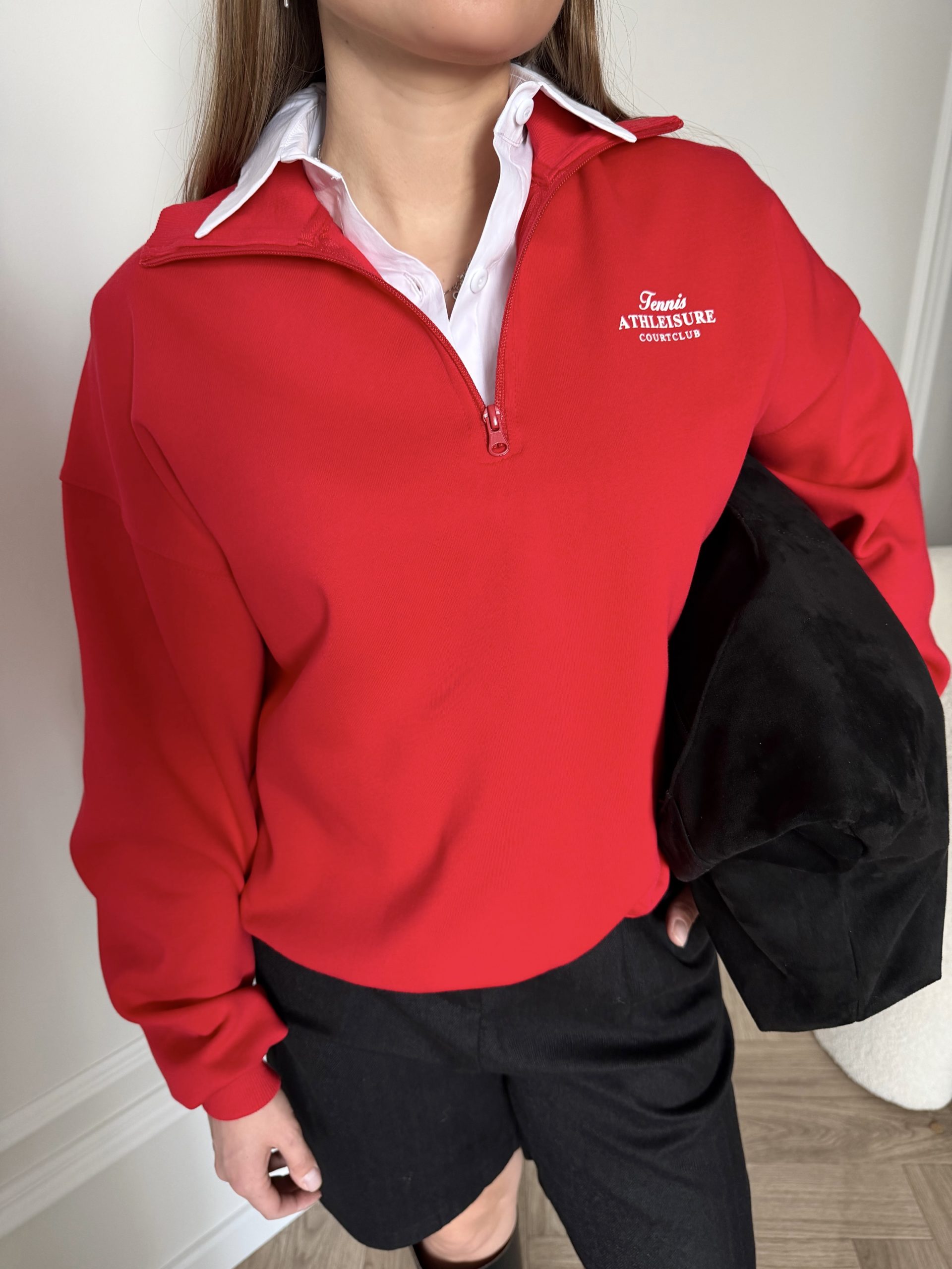 Свитшот с замком