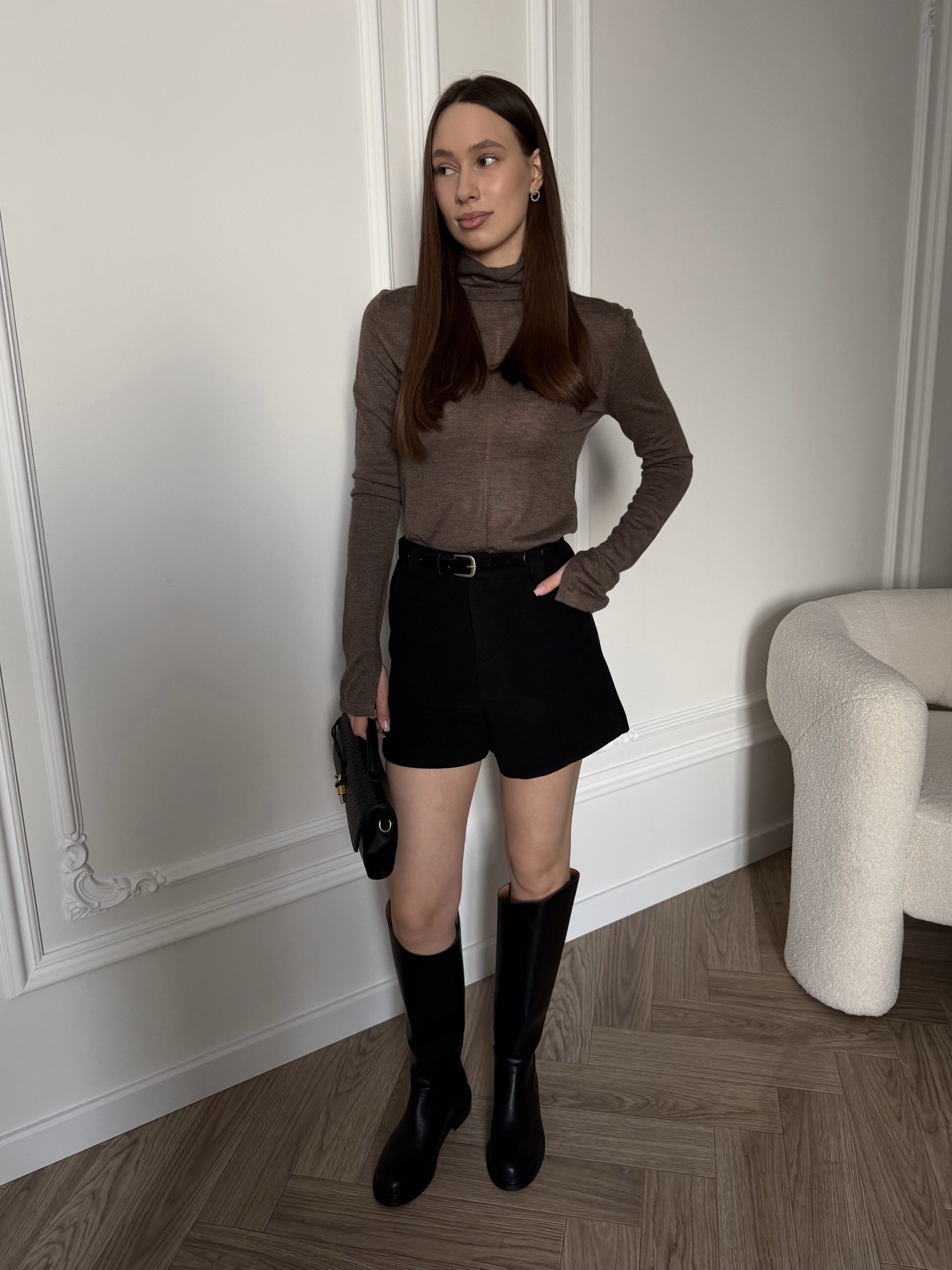 Водолазка из легкого материала