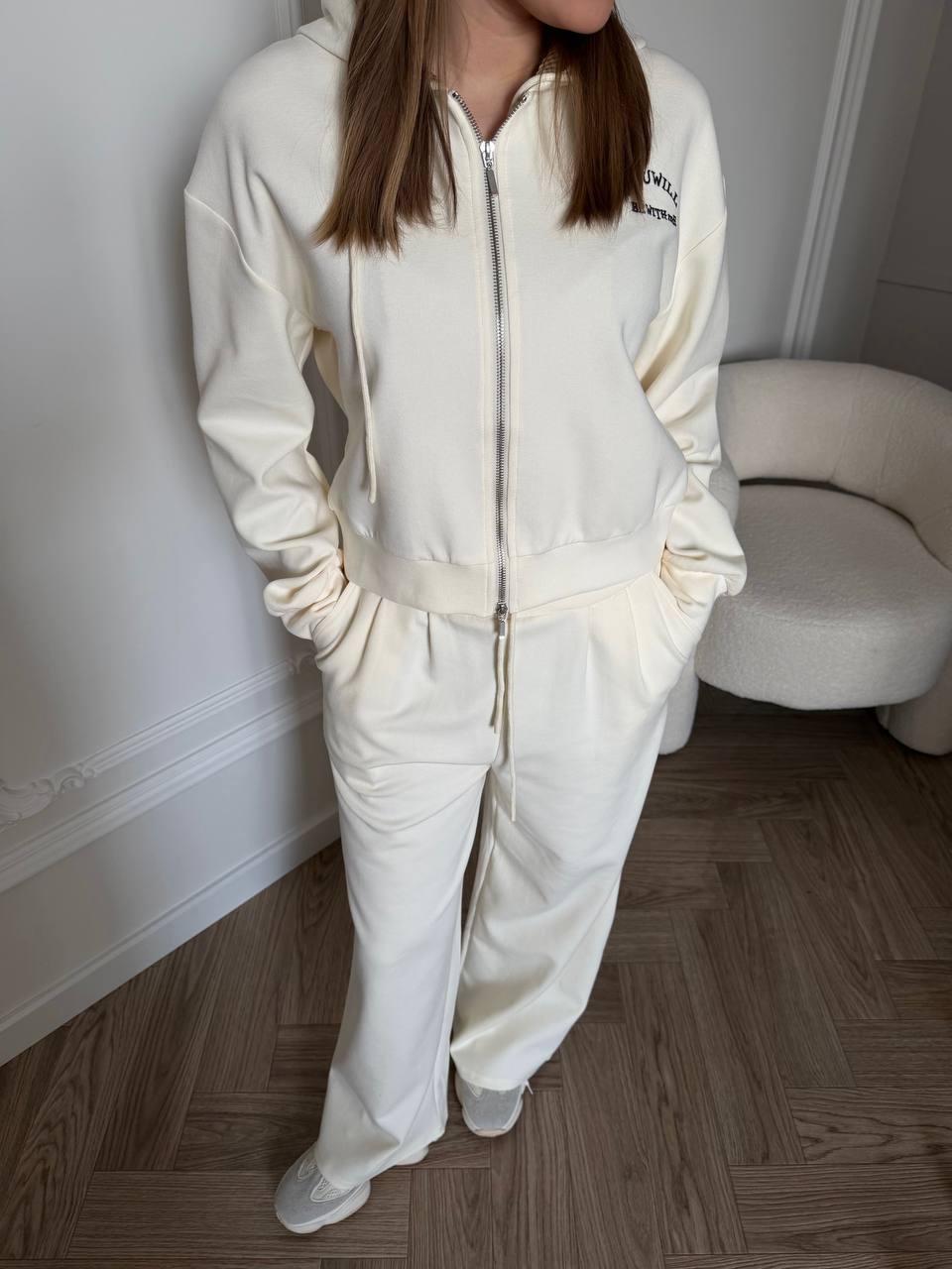 Костюм спортивный