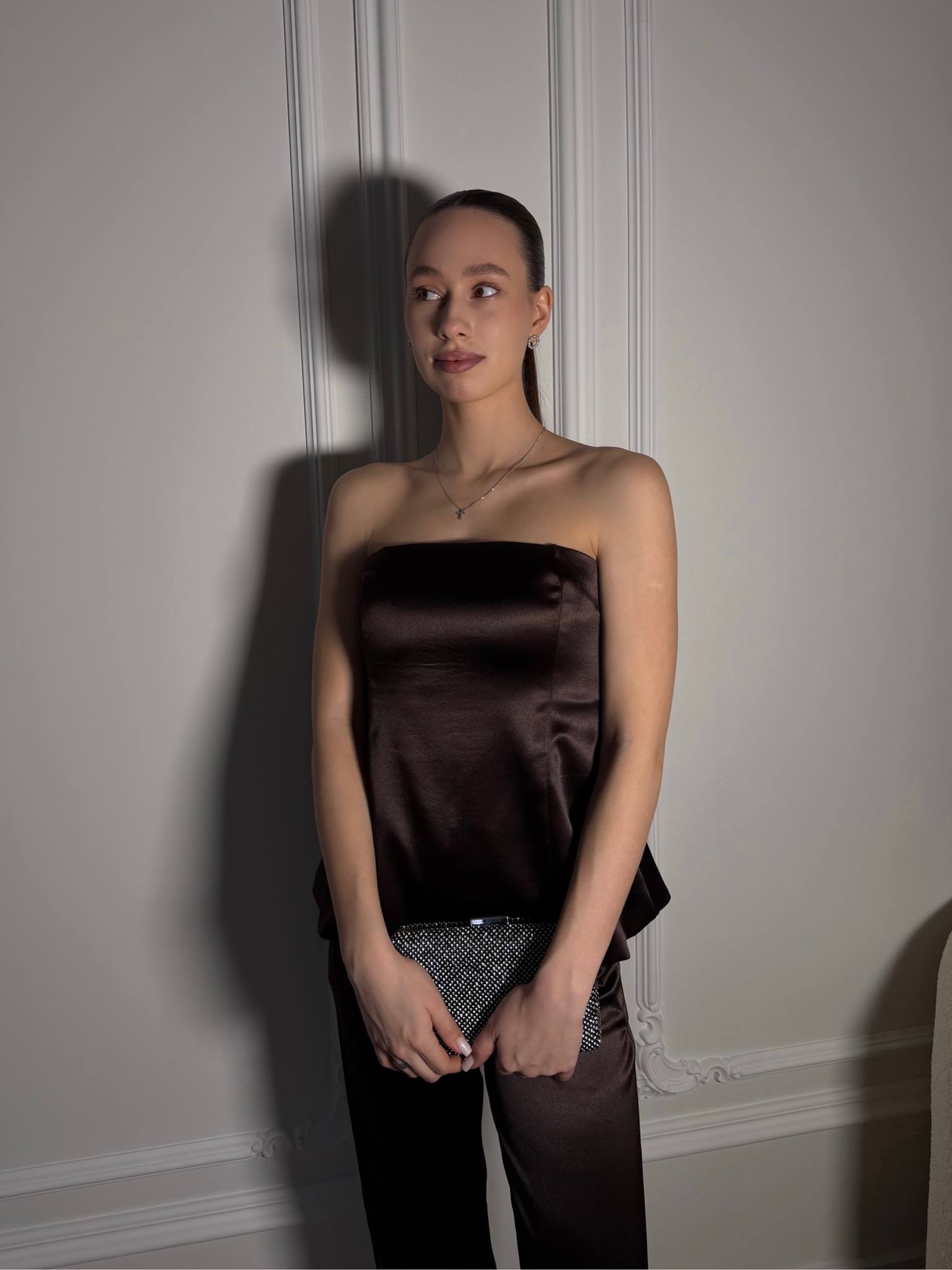 Костюм атласный