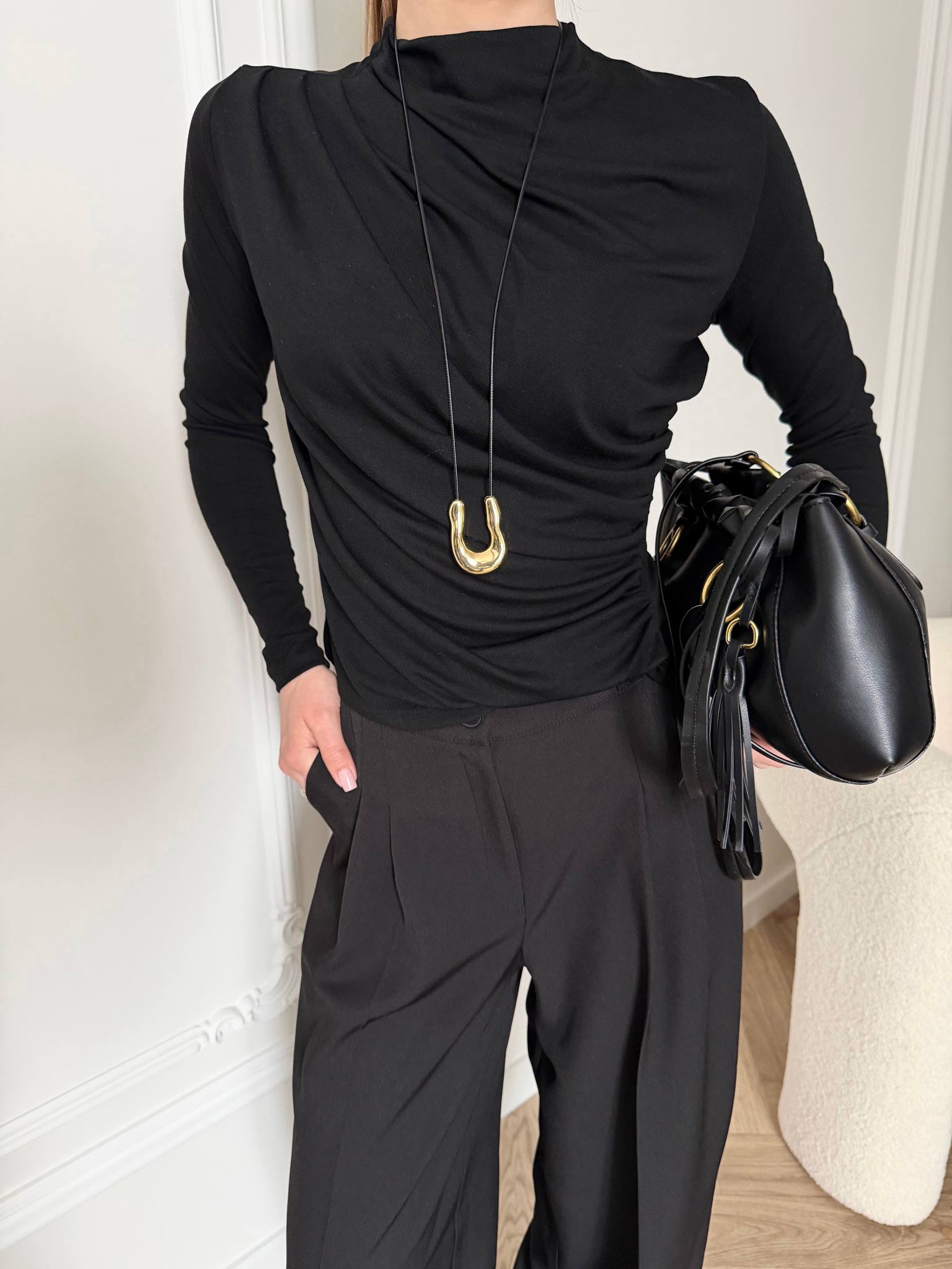 Лонгслив черный