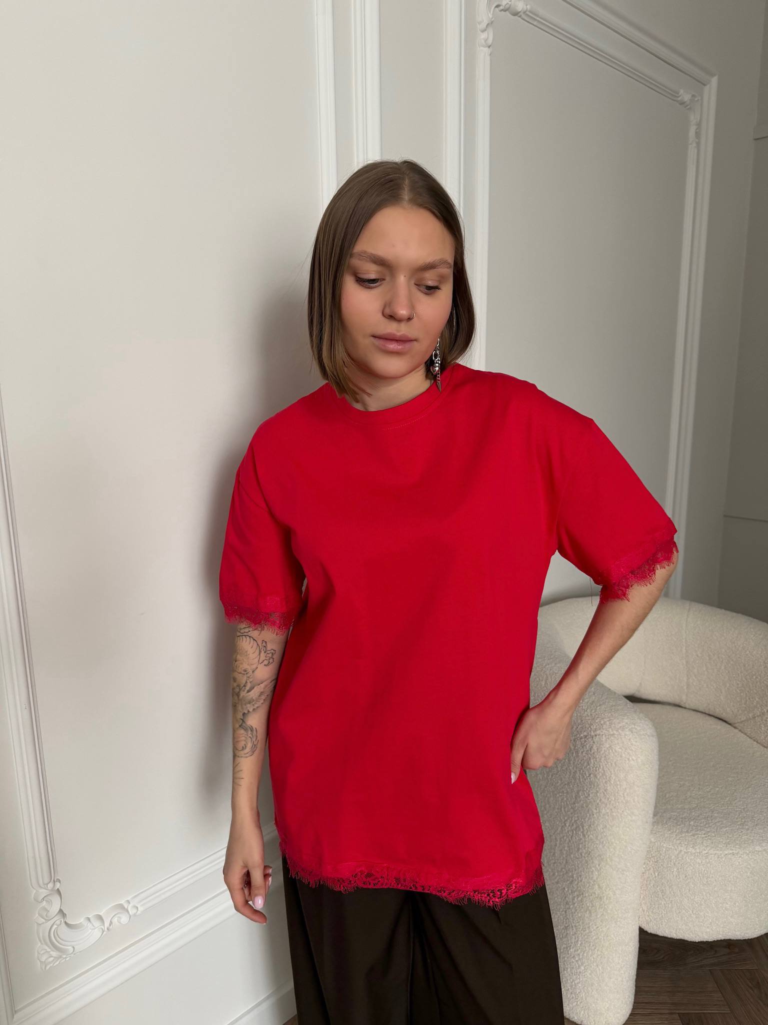Футболка оверсайз с кружевом