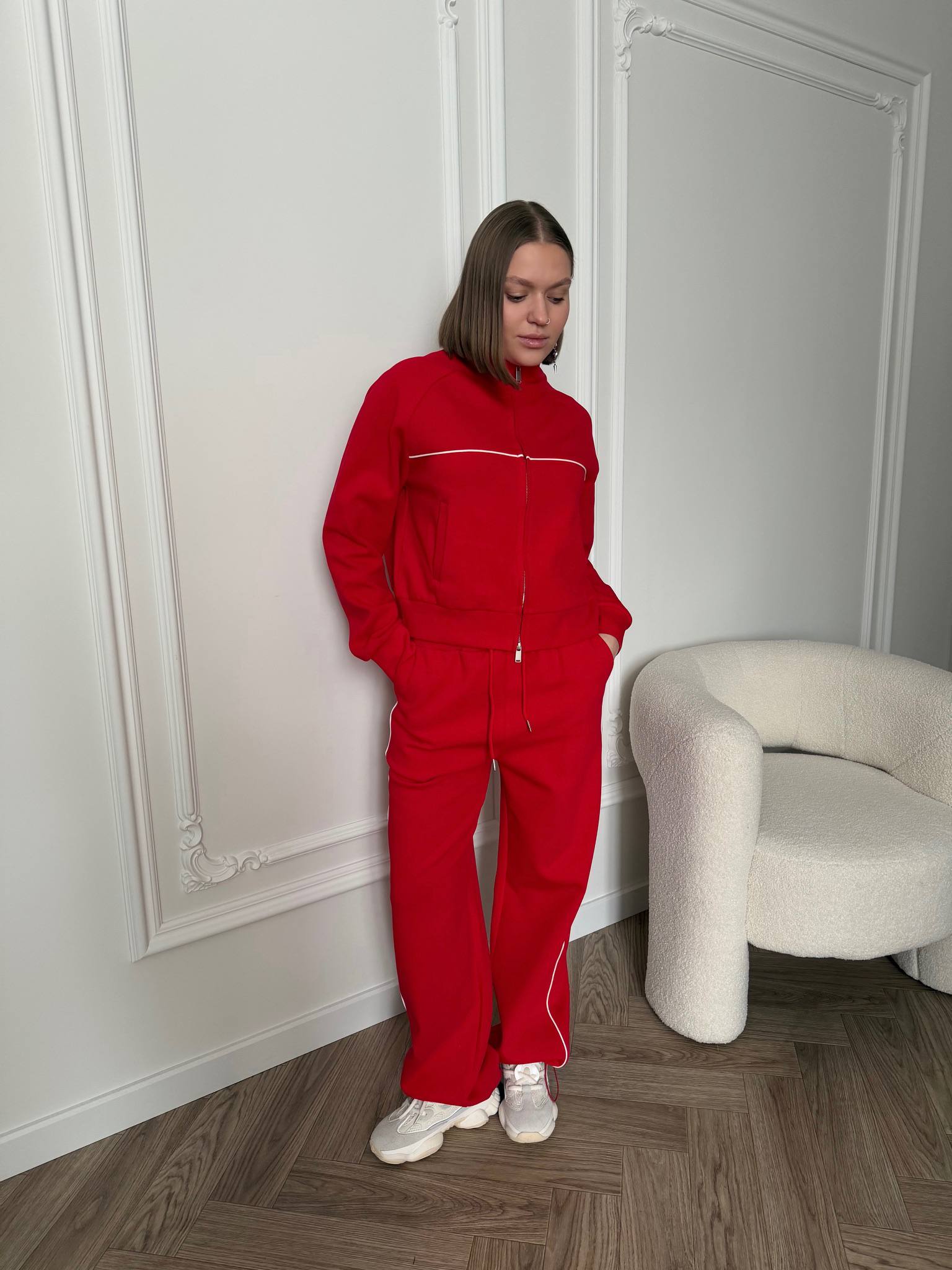 Спортивный костюм красный