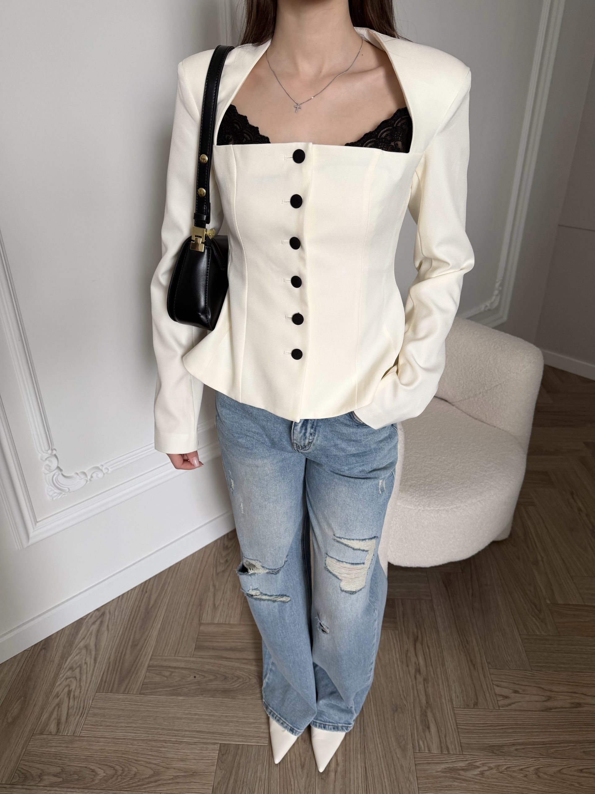 Джинсы рваные арт. AI37