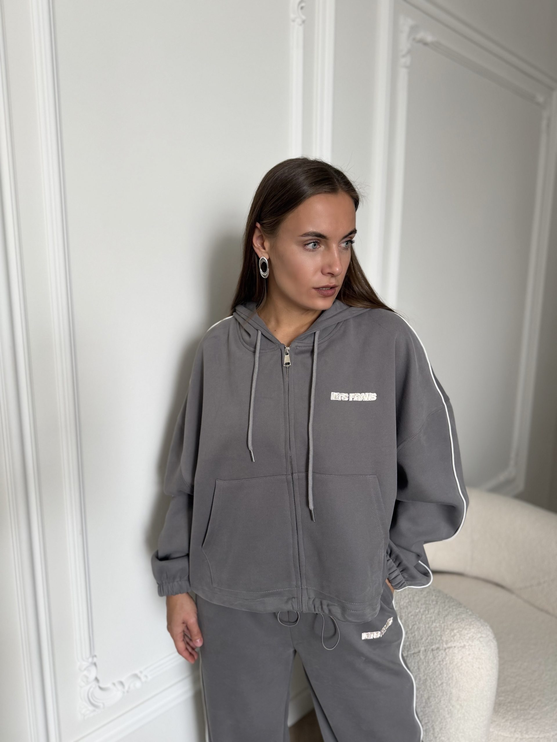 Спортивный костюм