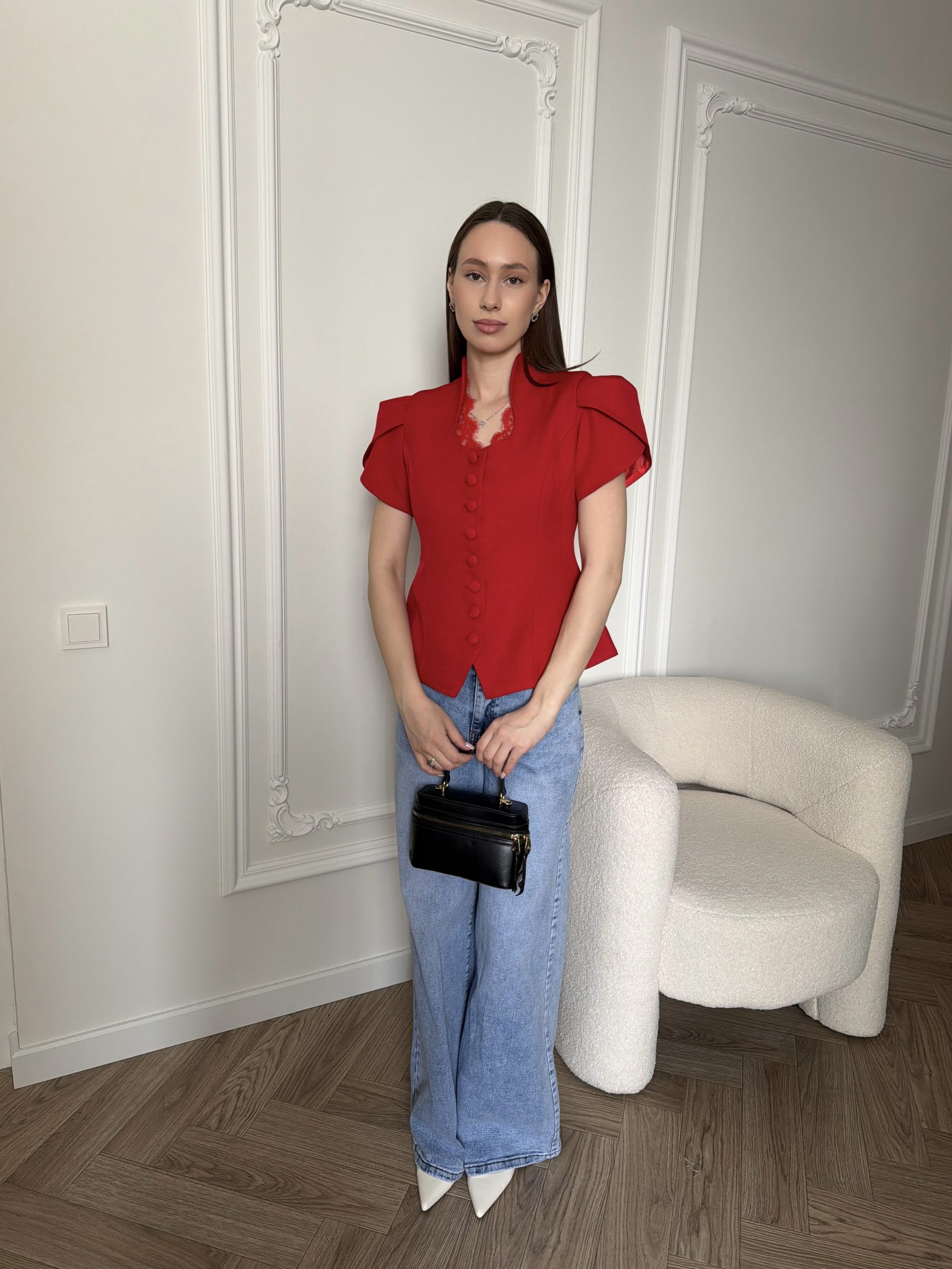 Жакет с коротким рукавом и кружевом