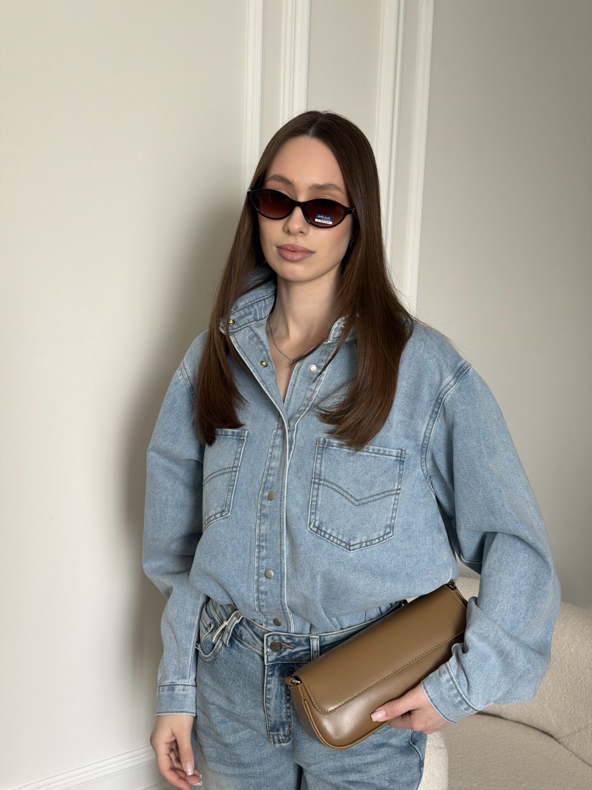 Джинсовая рубашка