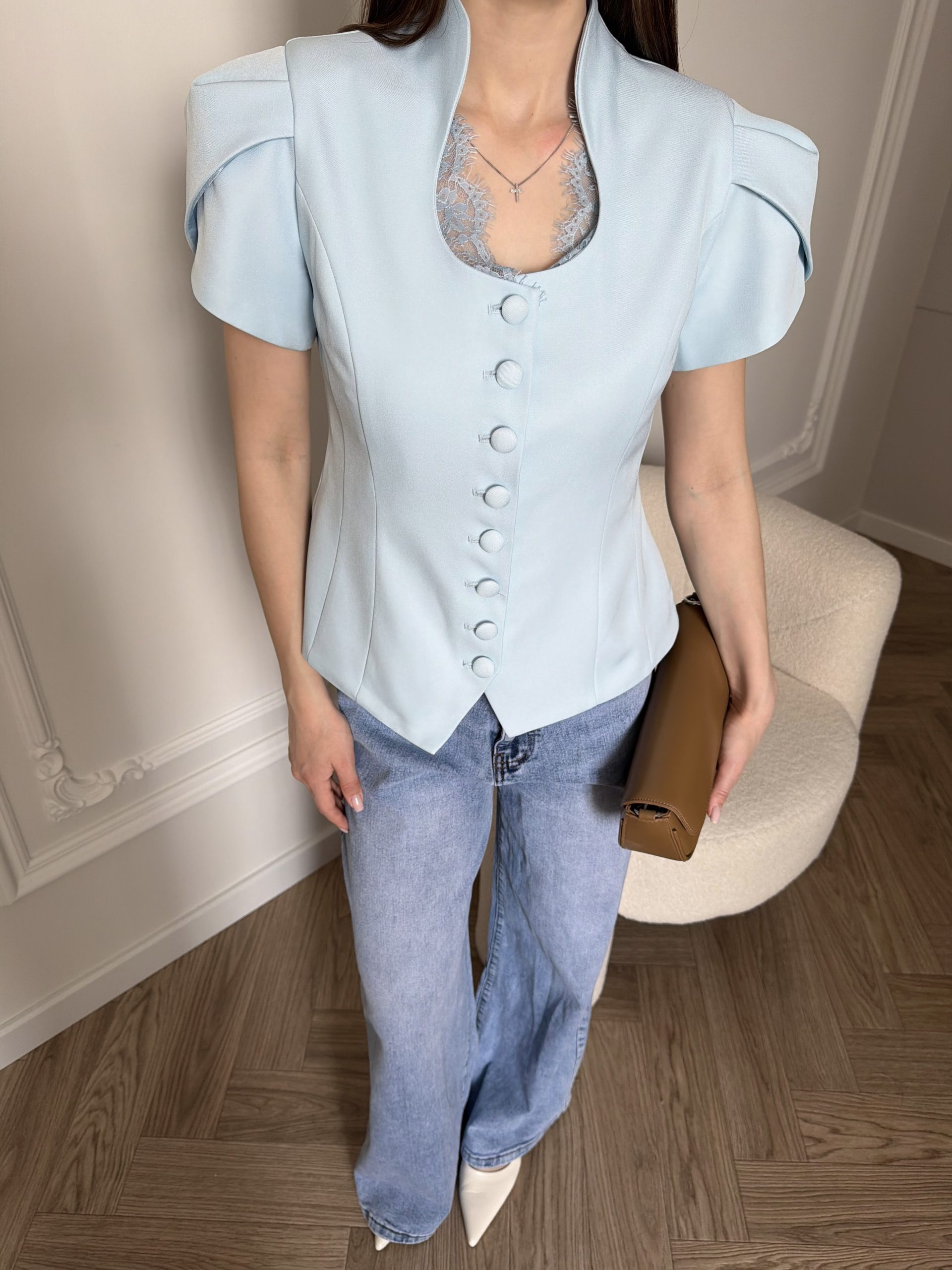 Жакет с коротким рукавом и кружевом