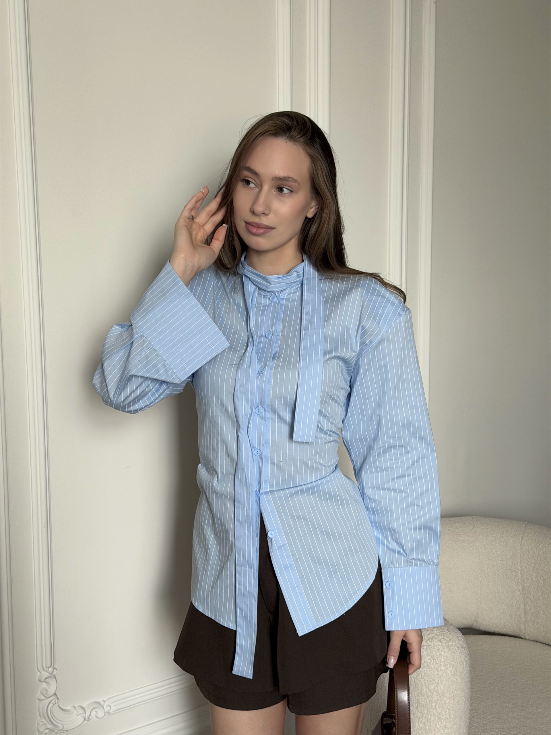 Рубашка в полоску приталенная с галстуком