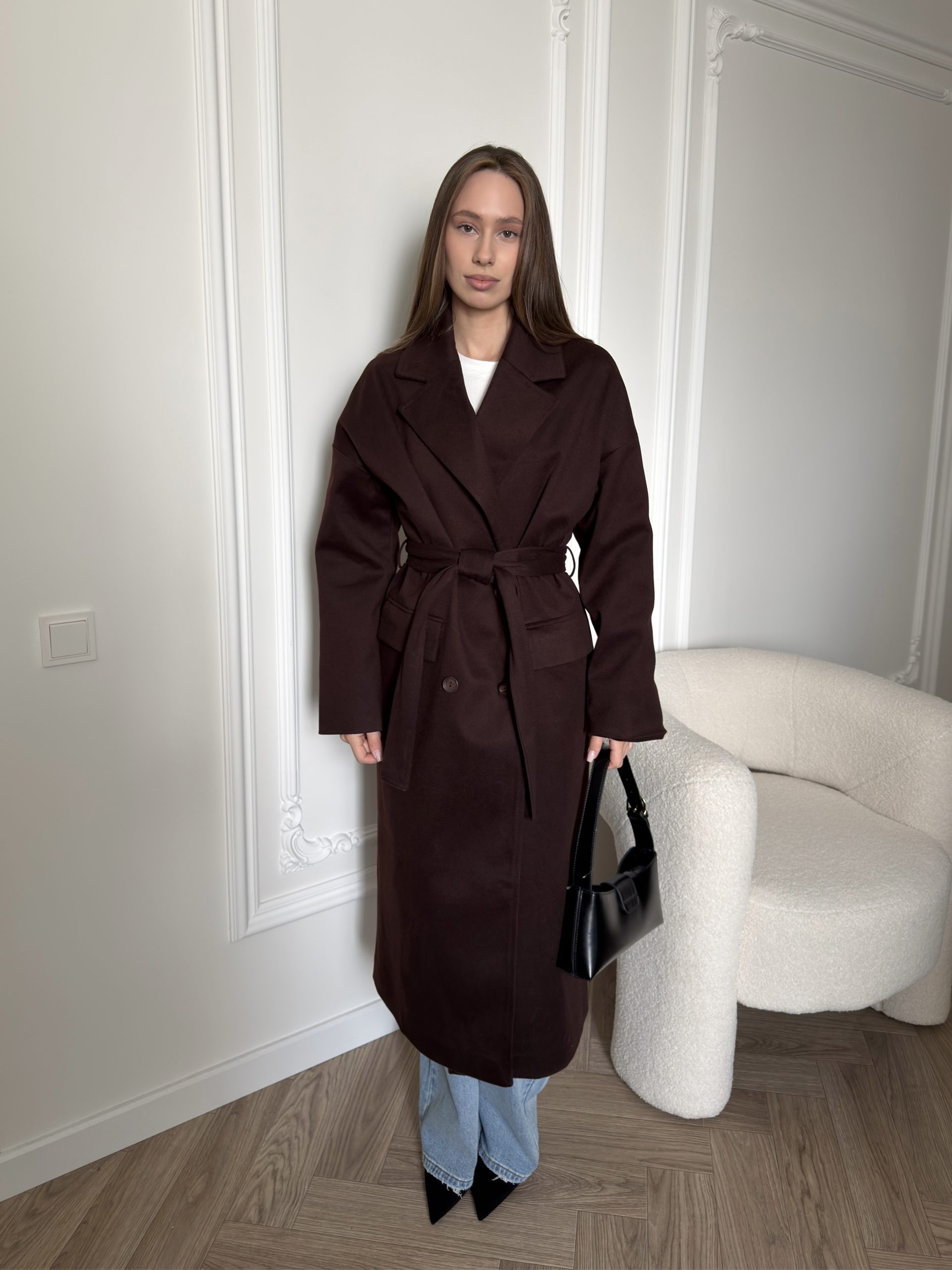 Пальто коричневое на запах