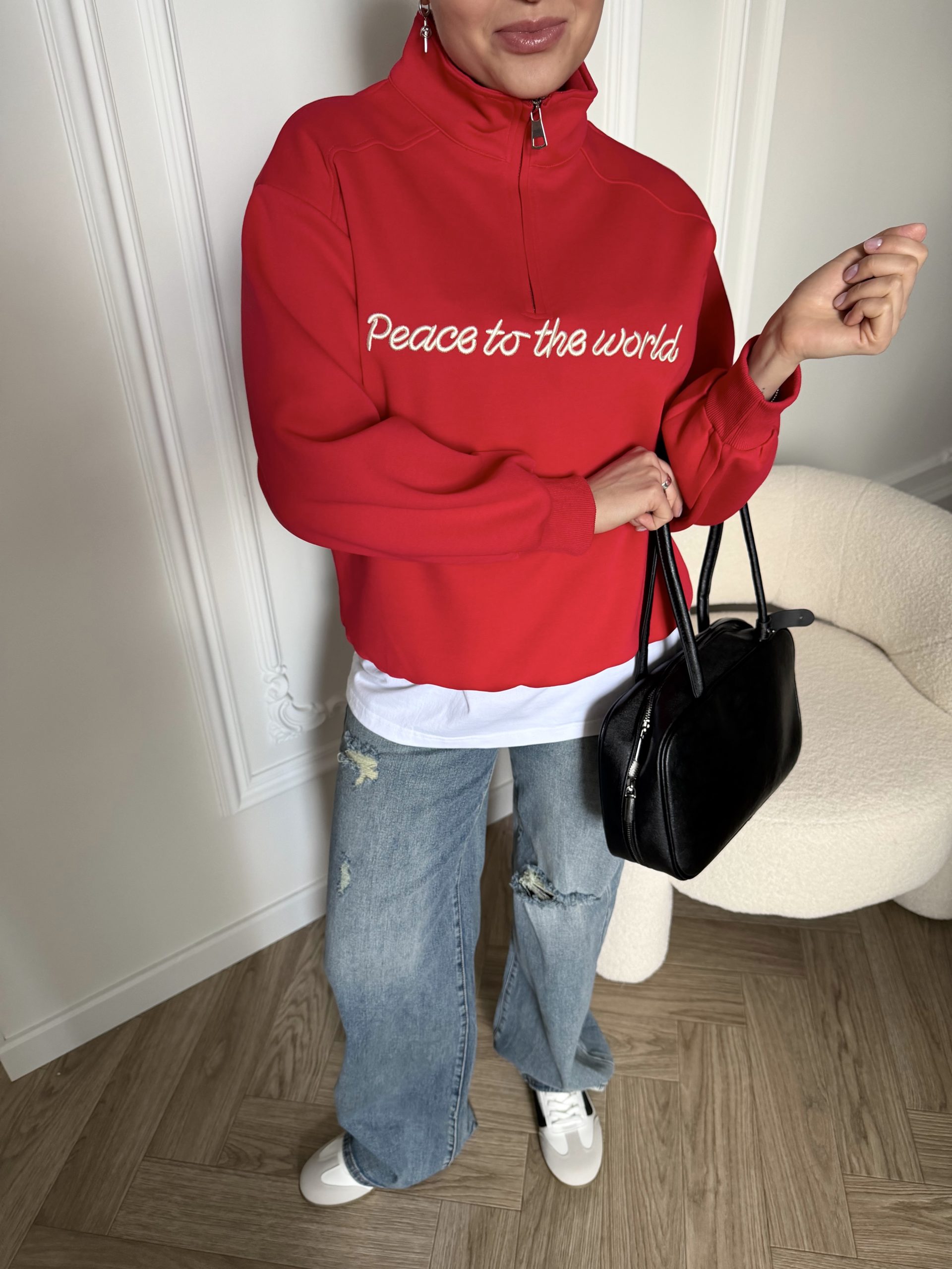 Свитшот с надписью