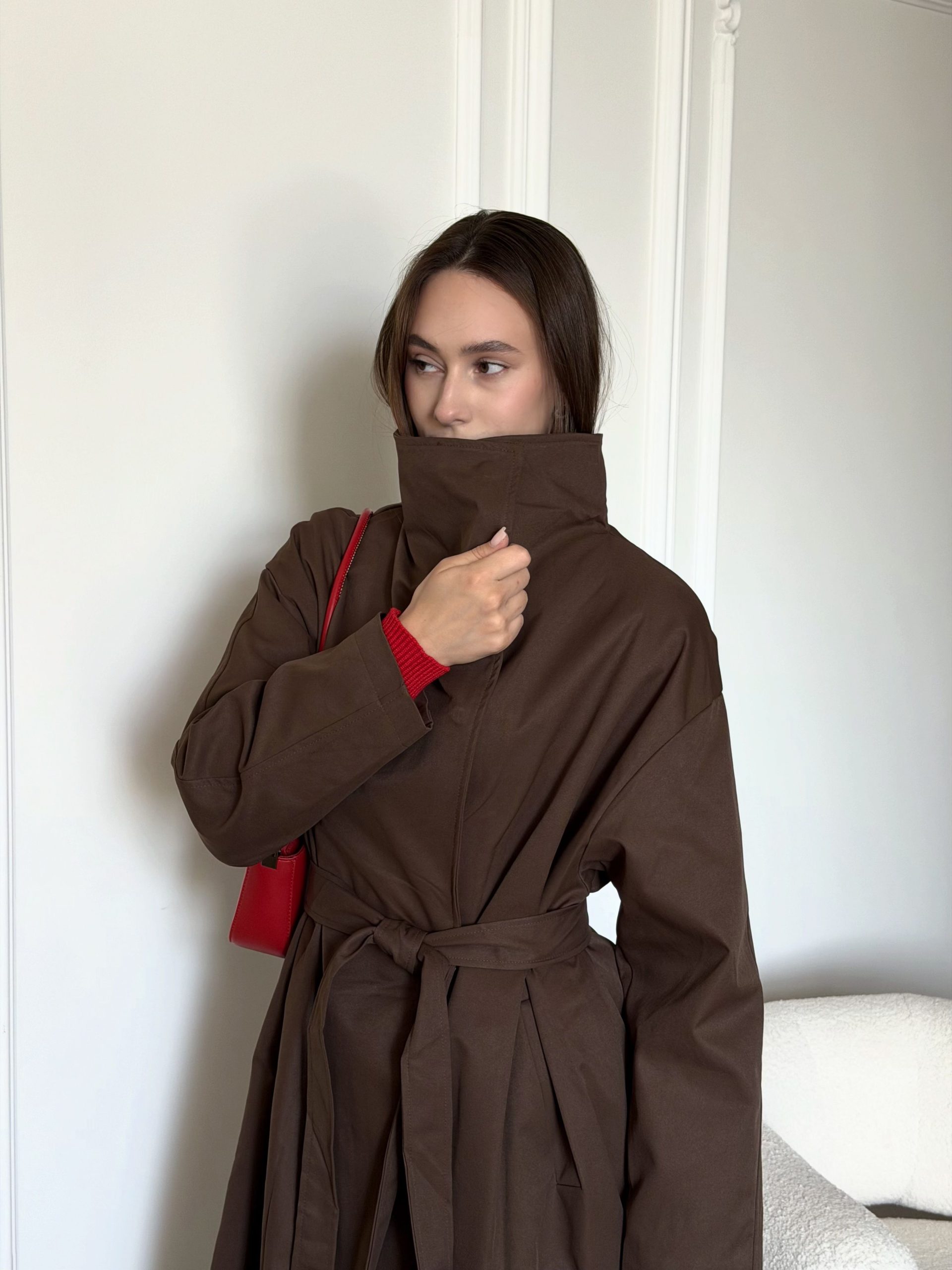 Тренч с воротником стойка